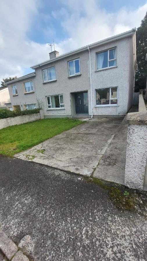 Small Single Room Letterkenny Eksteriør billede